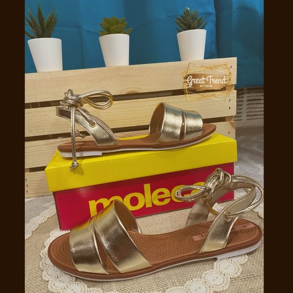 Moleca Shoes - Moleca Women’s Gold Strappy Flat Sandals